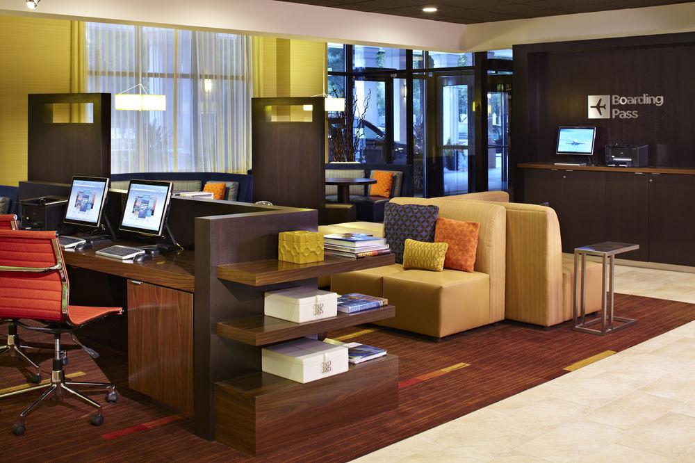 Courtyard Milwaukee Downtown Otel Dış mekan fotoğraf