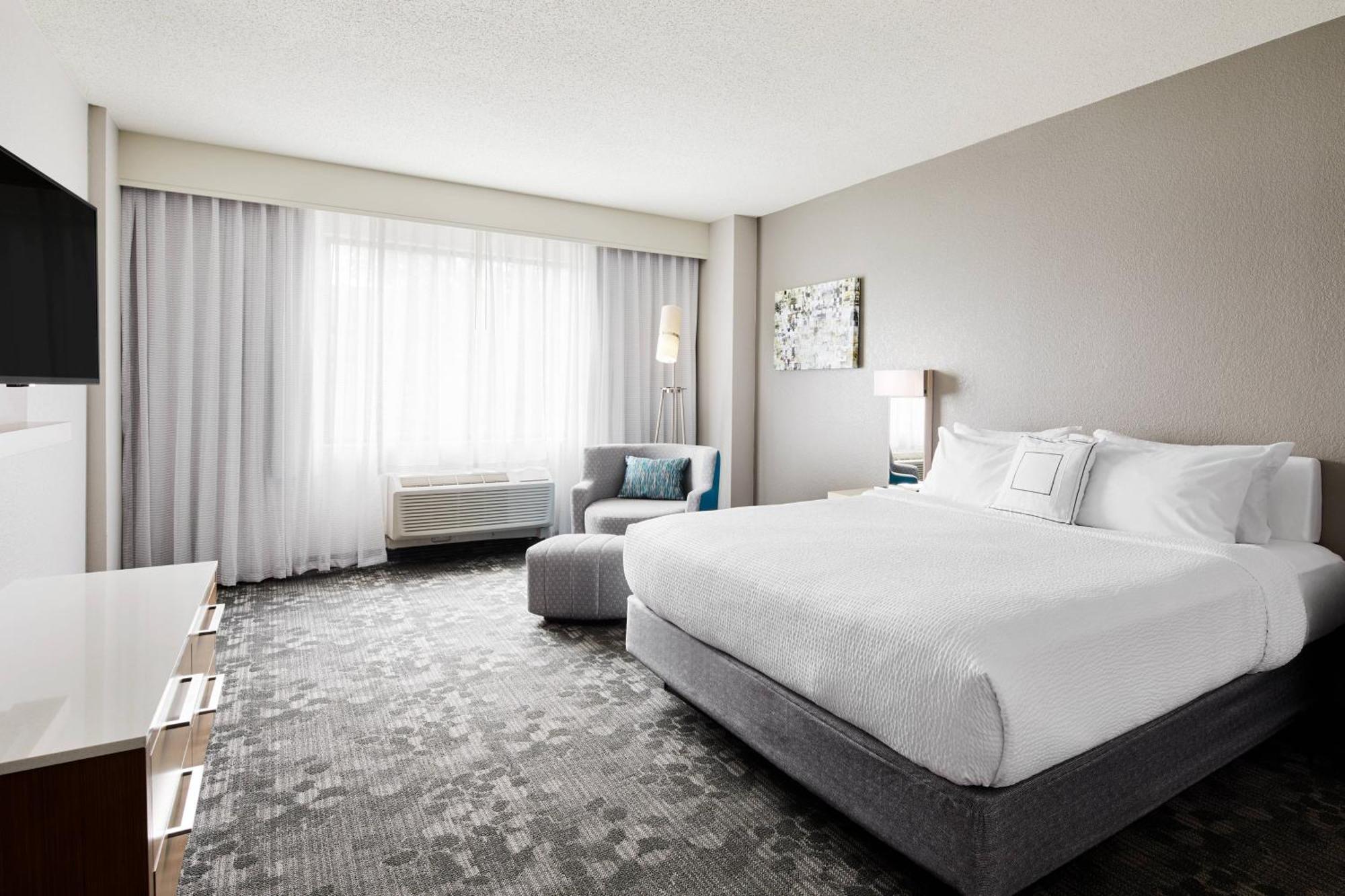 Courtyard Milwaukee Downtown Otel Dış mekan fotoğraf